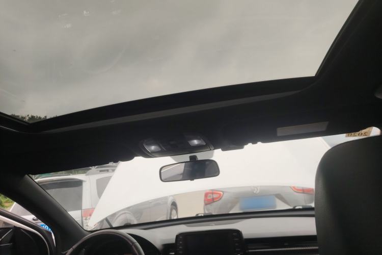 Used Kia KX7 2017 2.0T Automatic Two-Wheel Drive GLS 7-Seater Headliner