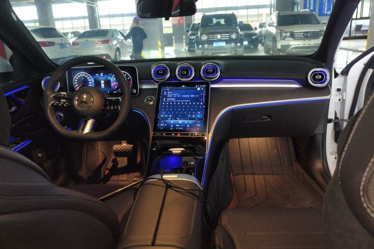 Used Mercedes-Benz C-Class 2023 Restyled C 260 L Sport Edition Center Console