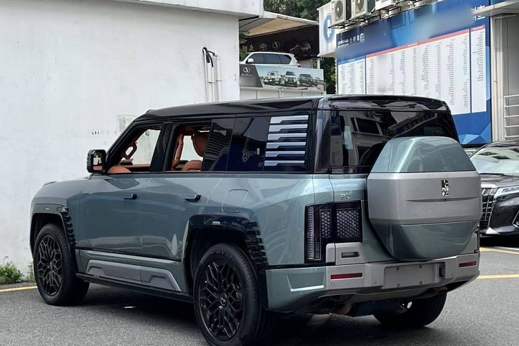 Used Yangwang U8 2023 Luxury Edition