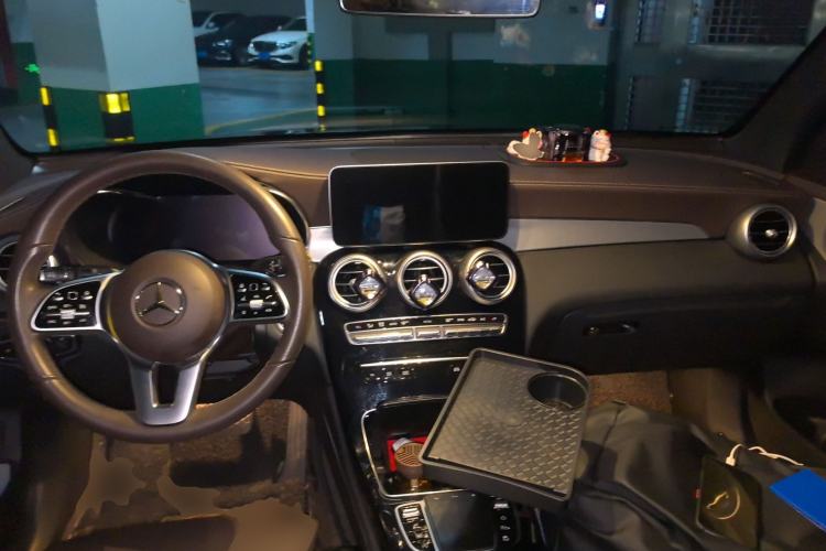 Used Mercedes-Benz GLC 2022 Refreshed GLC 260 L 4MATIC Dynamic Edition Center Console