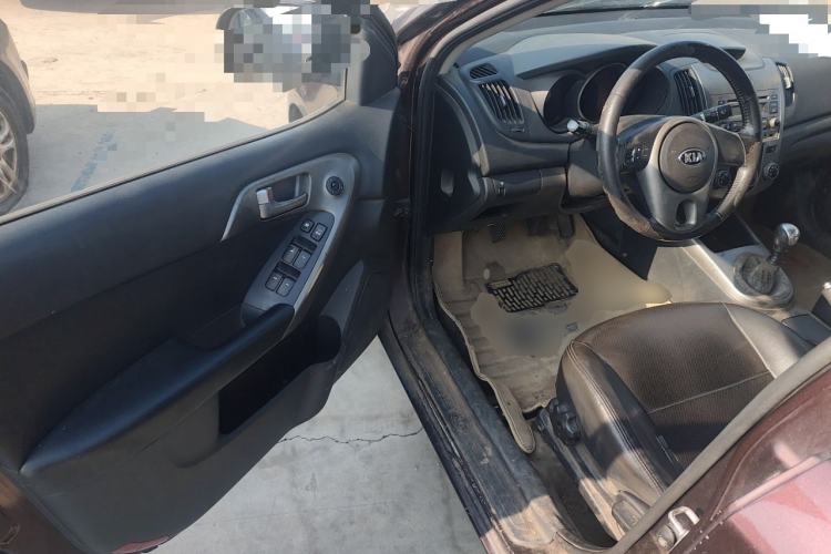 Used Kia Forte 2011 1.6L MT GLS
