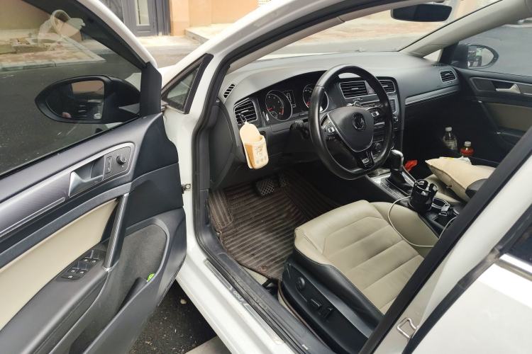 Used Volkswagen Golf 2017 230TSI Automatic Luxury Million-Vehicle Commemorative Edition