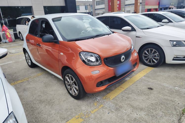 Used smart forfour 2016 1.0L 52 kW Dynamic Edition