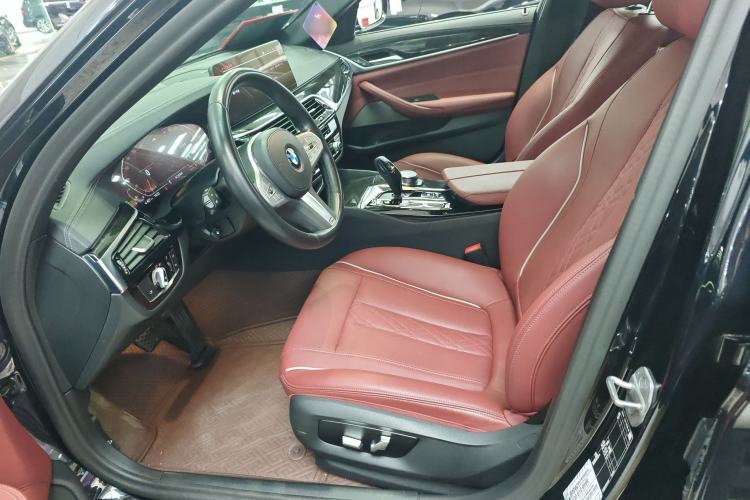 Used BMW 5 Series 2022 Second Facelift 525Li M Sport Package