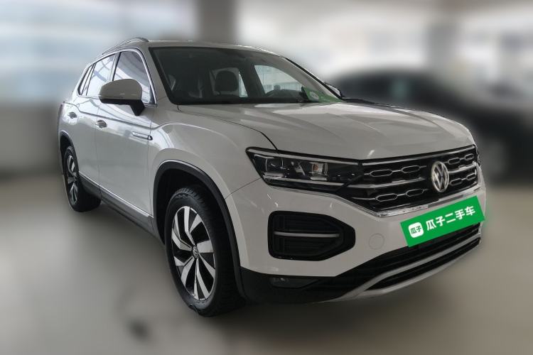 Used Volkswagen Tayron 2020 280TSI Two-Wheel Drive Luxury Connect Edition Front Right 45 Deg