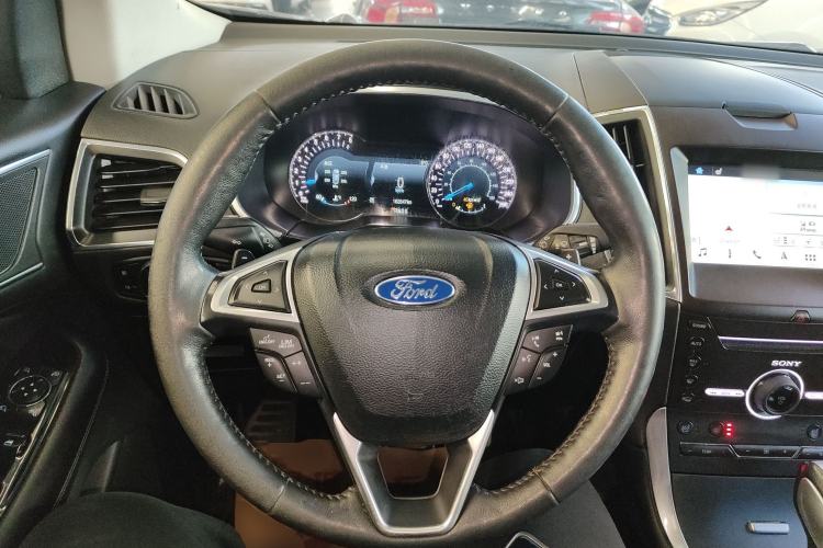 Used Ford Edge 2016 EcoBoost 245 Four-Wheel Drive Titanium 7-Seater
