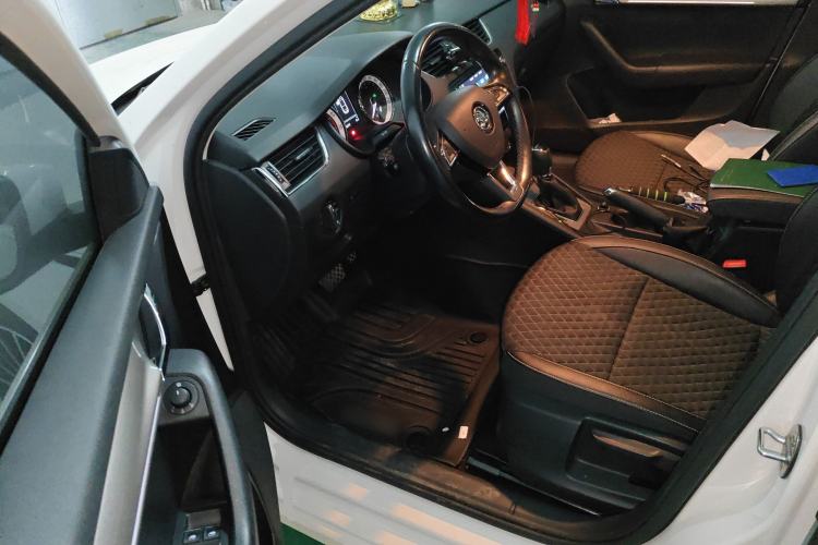 Used Skoda Octavia 2018 1.6L Automatic Luxury Edition