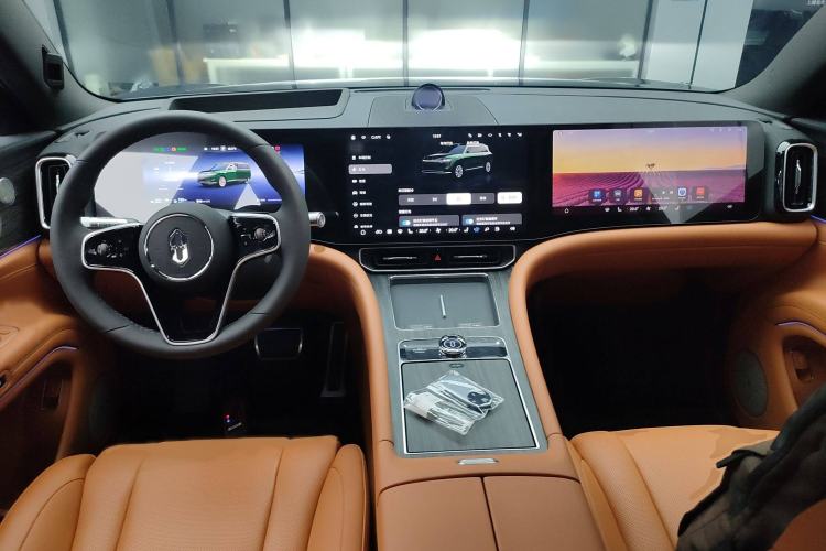 Used Hima AITO M9 2025 Extended-Range Ultra Version 52 kWh 6-Seater
