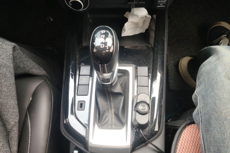 Used Isuzu D-MAX 2021 1.9T Automatic 4x4 Diesel Global Huan Dong RZ4E Gear Lever