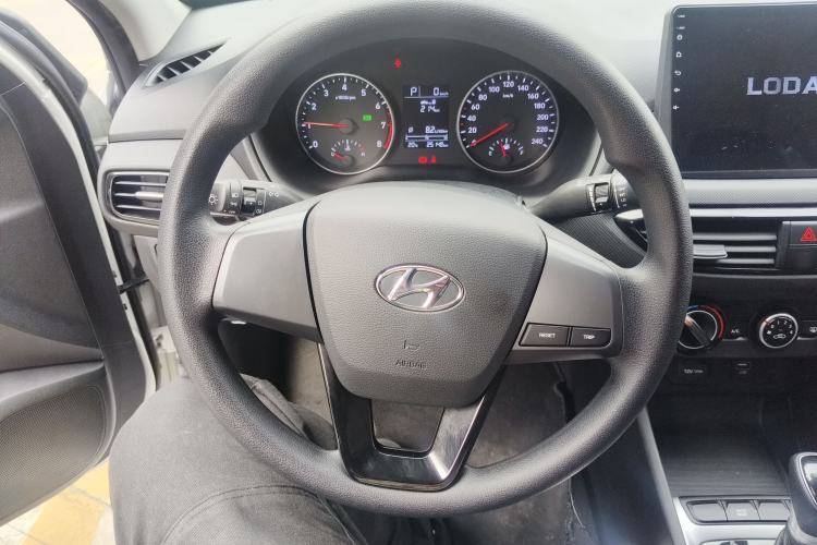 Used Hyundai Celesta 2020 1.6L Automatic GL Enjoyable Edition Steering Wheel