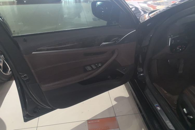 Used BMW 5 Series 2019 Restyled 525Li M Sport Package