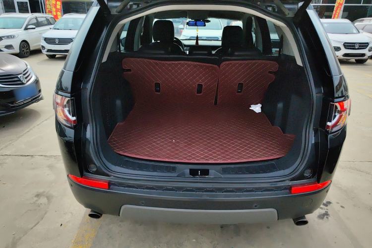 Used Land Rover Discovery Sport 2017 2.0T SE Trunk