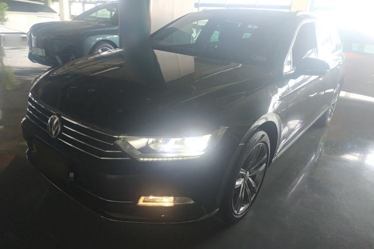 Used Volkswagen Variant 2017 380TSI Two-Wheel Drive Comfort Edition