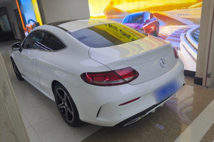 Used Mercedes-Benz C-Class 2017 C 200 Coupe Exterior 2