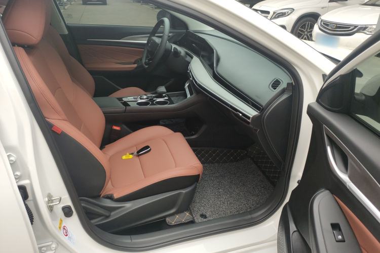 Used CHANGAN Eado 2025 PLUS 1.4T Dual-Clutch High-Energy Version