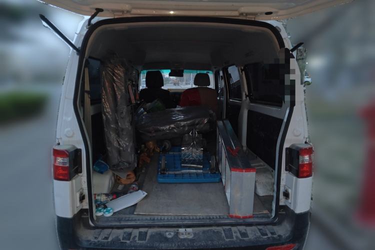 Used Jinbei Hiace X30 2023 1.5L Super-Comfortable Passenger Van 5/6/7-Seater Non-Air-Conditioned Version Model SWC15M Trunk