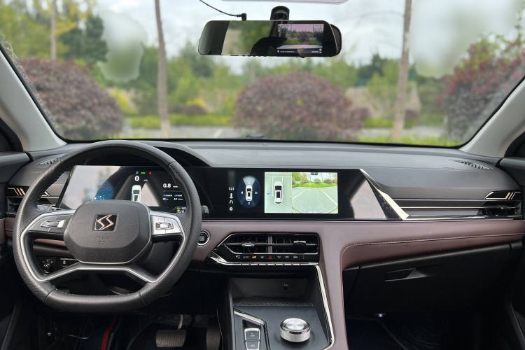 Used SOL X8 PLUS 2023 1.5 TGDI DCT Smart Edition 6-Seater