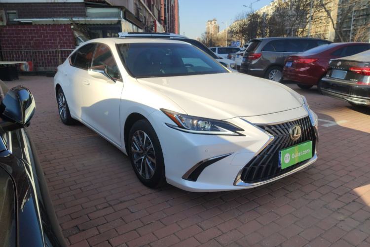 Used Lexus ES 2021 200 Excellence Edition