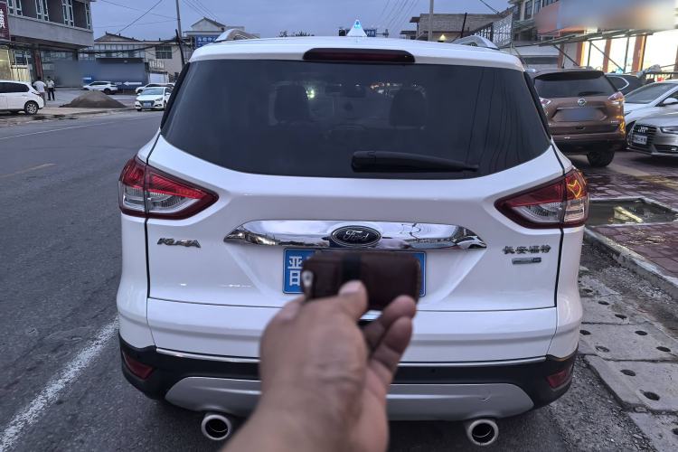 Used Ford Kuga 2013 2.0L GTDi Four-Wheel-Drive Elite Model