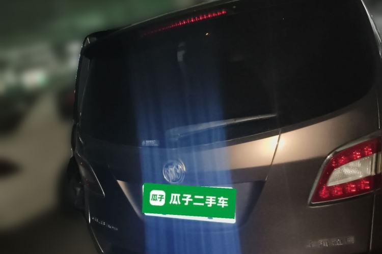 Used Buick GL8 2011 3.0L GT Luxury Business Haoya Edition Rear