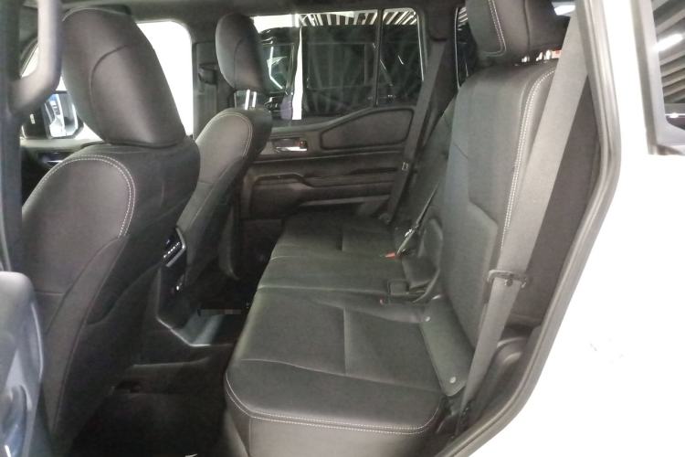 Used Toyota Prado 2024 2.4T All-Terrain TX Version 5 Seats Left Rear Seat