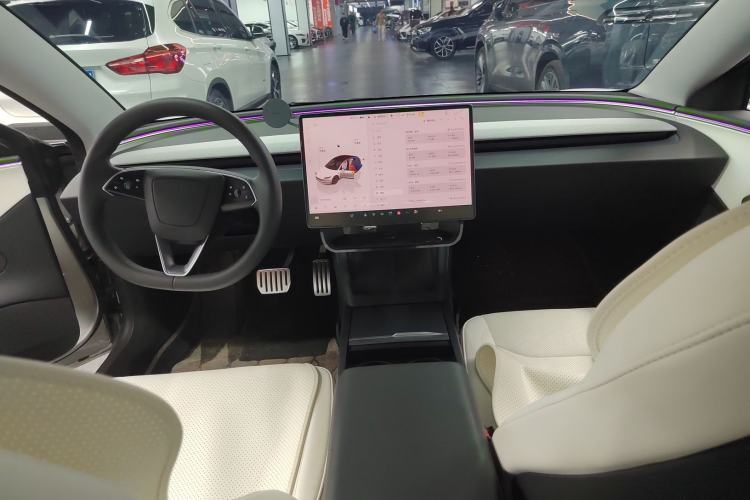 Used Tesla Model 3 2023 Long-Range All-Wheel-Drive Version