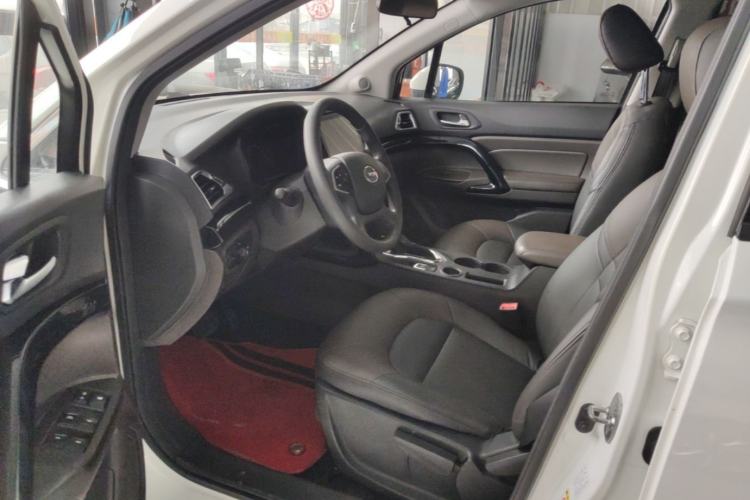 Used GAC Trumpchi GS4 2017 235T Automatic Two-Wheel Drive Elite Edition Driver Seat