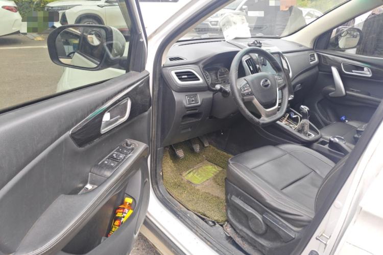 Used SWM X7 2017 1.5T Manual Inter Milan 110th Anniversary Edition 7-seater
