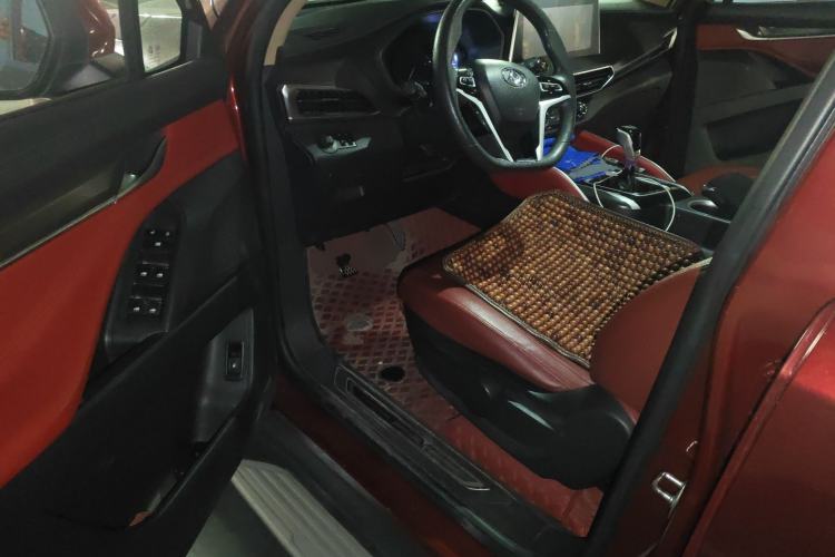 Used SAIC MAXUS D90 2017 2.0T Manual Two-Wheel Drive Mars
