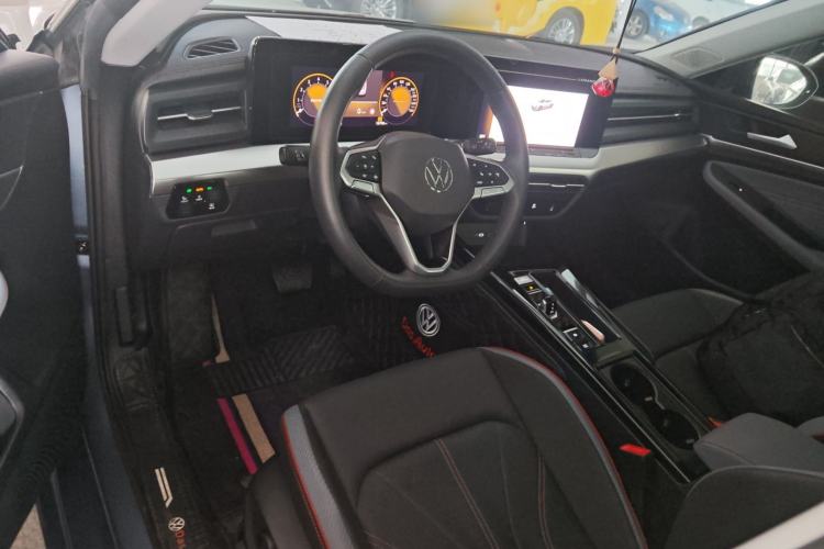 Used Volkswagen Lamando 2023 Lavida L 280TSI DSG Spicy Edition Center Console