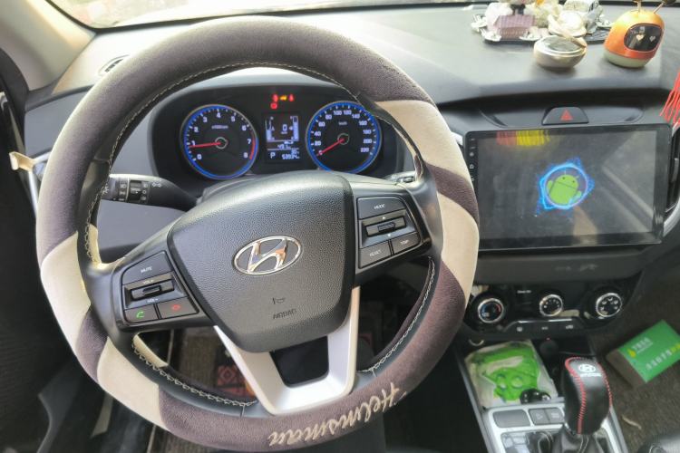 Used Hyundai ix25 2017 1.6L Automatic Smart Version Steering Wheel