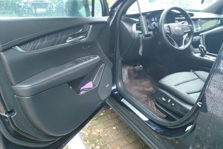 Used Cadillac XT6 2021 2.0T Six-Seater Four-Wheel-Drive Luxury Version