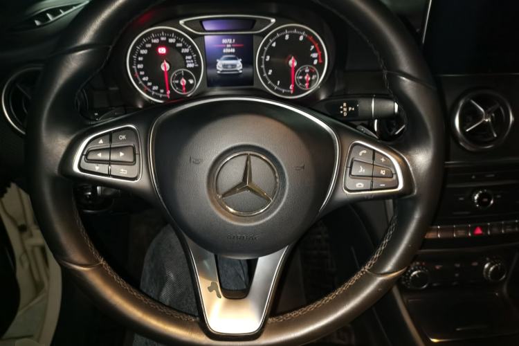 Used Mercedes-Benz A-Class 2016 A 200 Dynamic Edition Steering Wheel