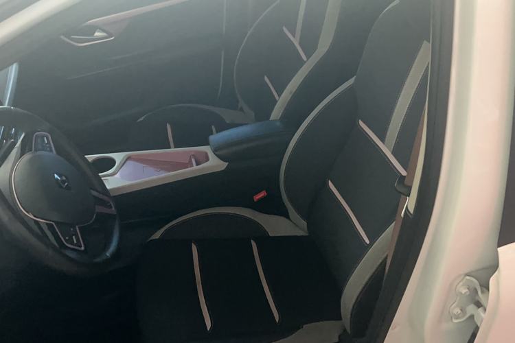 Used SOL E10X 2021 302 km Range Fashion Edition 31.4 kWh