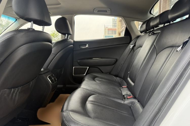 Used Kia K5 2016 2.0L Automatic LUX
