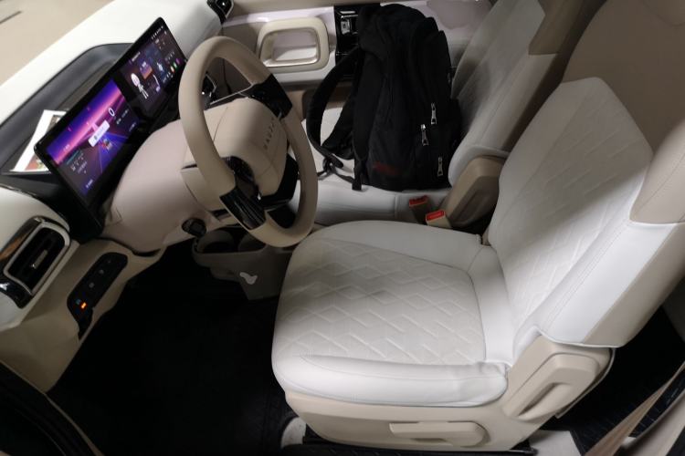 Used Baojun KiWi EV 2023 Smart Luxury Edition Lithium Iron Phosphate Left Front Seat