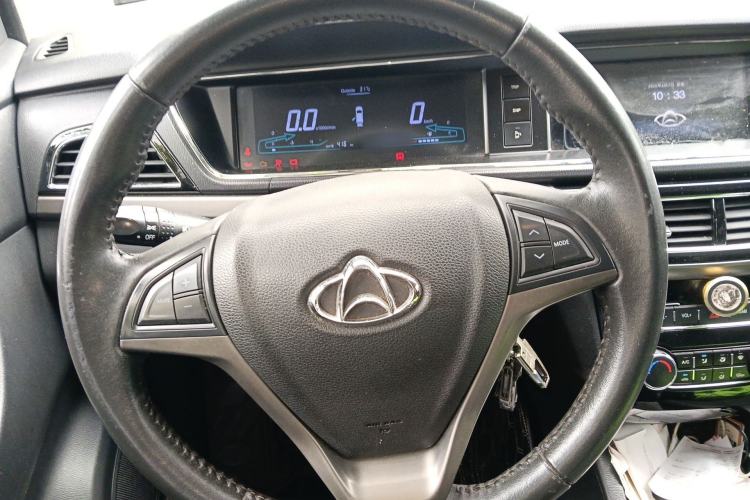 Used CHANGAN KAICHENG Oushang A600 2016 1.5L Manual Luxury 7-Seater
