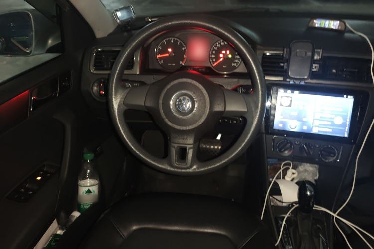 Used Volkswagen Santana 2013 1.6L Automatic Comfort Edition
