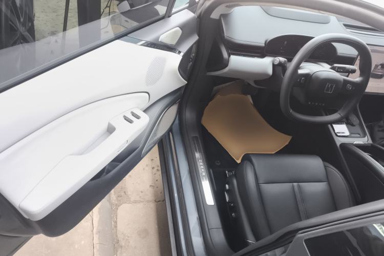 Used Zeekr 007 2024 Rear-Drive Enhanced Version 75 kWh Driver Seat