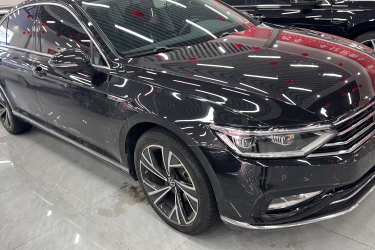 Used Volkswagen Magotan 2021 330TSI DSG 30th Anniversary Edition
