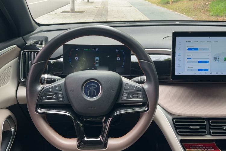 Used BYD Song Pro New Energy 2023 Champion Edition DM-i 71KM Leading Model Steering Wheel