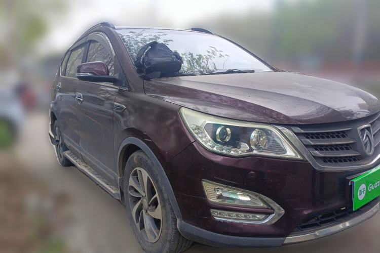Used Baojun 560 2015 1.8L manual luxury version
