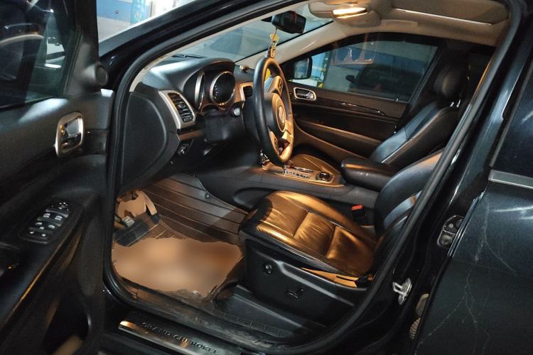 Used Jeep Grand Cherokee 2013 3.6L Comfort Edition
