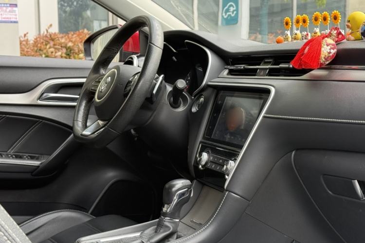 Used MG 6 2017 20T Automatic Luxury Smart Connect Version China V Standard Interior 3