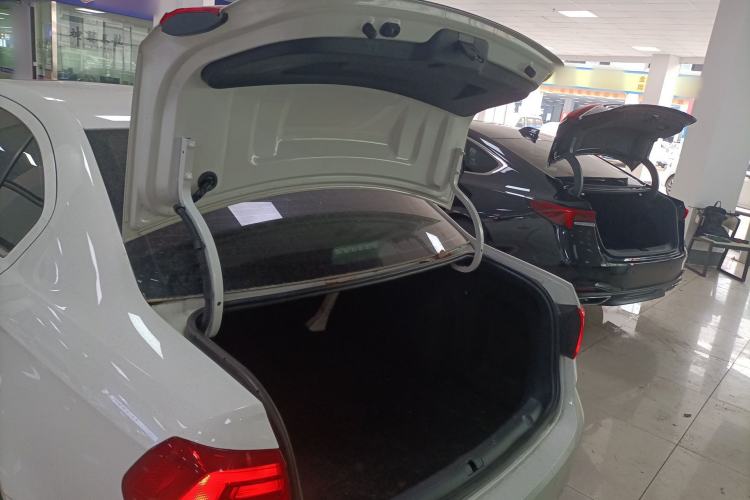 Used Volkswagen Lavida 2017 1.6L Automatic Comfort Edition