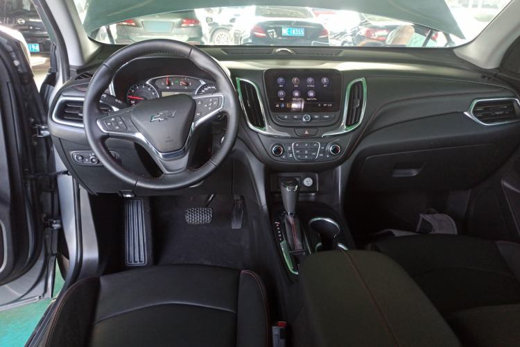 Used Chevrolet Equinox 2019 Redline 550T Automatic All-Wheel-Drive RS Model China VI Standard
