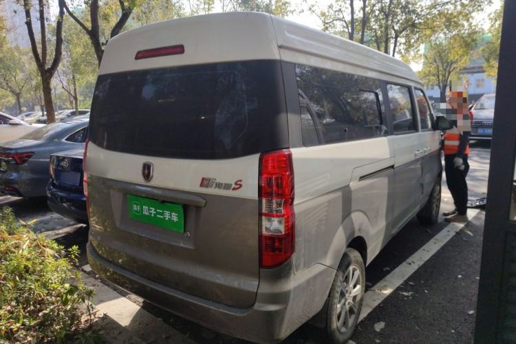 Used Jinbei New Hiace S 2023 1.5L Wealth Edition Passenger Van 5/6/7-Seater Central Air Conditioning Version SWC15M Rear Right 45 Deg