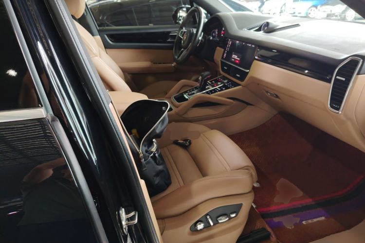 Used Porsche Cayenne 2019 Cayenne 3.0T Right Front Seat