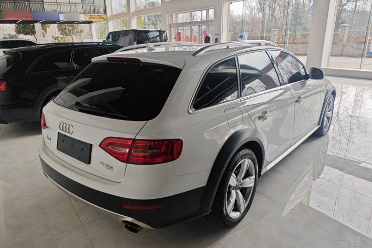 Used Audi A4 2014 40 TFSI allroad quattro plus version Rear Right 45 Deg