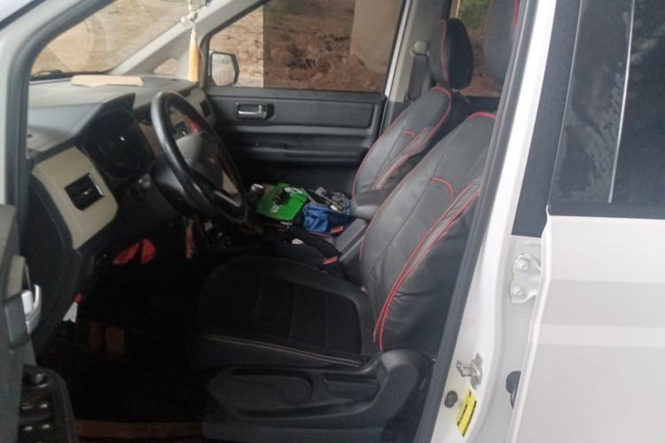 Used Wuling Hongguang PLUS 2019 1.5T Manual Luxury 7-Seater
